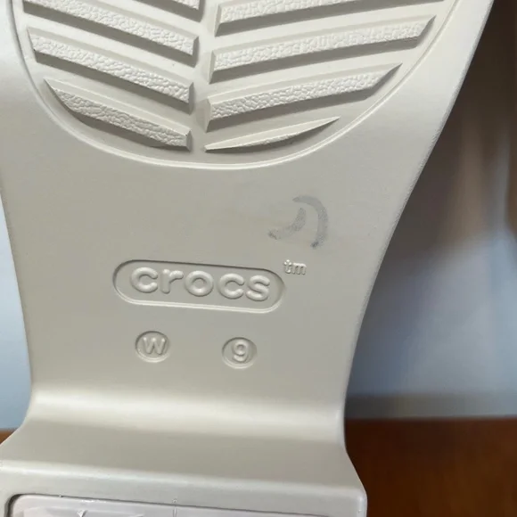 Women's Crocs Brooklyn Slide Open Toe Sandals Heel sz 9 Like New - Picture 9 of 9